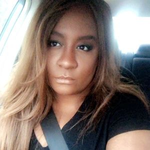 Meet your Posher, Deanna